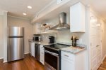 Fully equipped kitchen with Granite Countertops